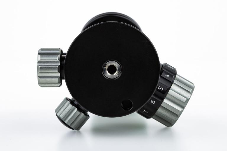 FLM CB-38 FT, mit Friktion - Kugelkopf für Profis - mit PRS-Knopf für Panorama-Fotografie.