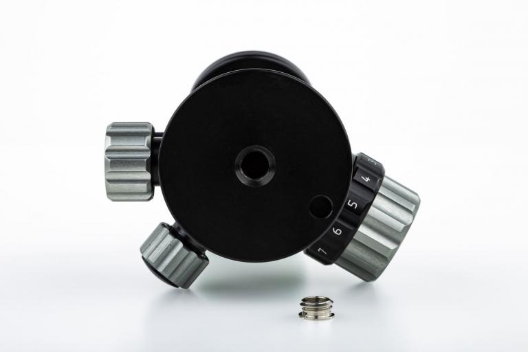 FLM CB-38 FT, mit Friktion - Kugelkopf für Profis - mit PRS-Knopf für Panorama-Fotografie.