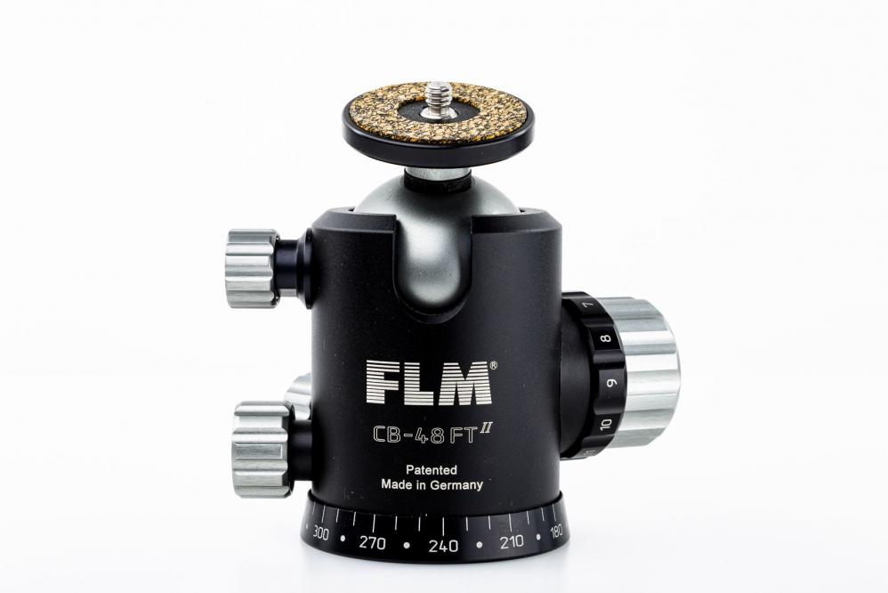 FLM CB-48 FTR II mit Friktion und versatzfreier Klemmung der Kugel.