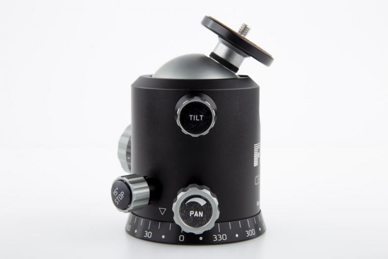 FLM CB-58 FT, mit Friktion - Kugelkopf für Profis - mit PRS-Knopf für Panorama-Fotografie.