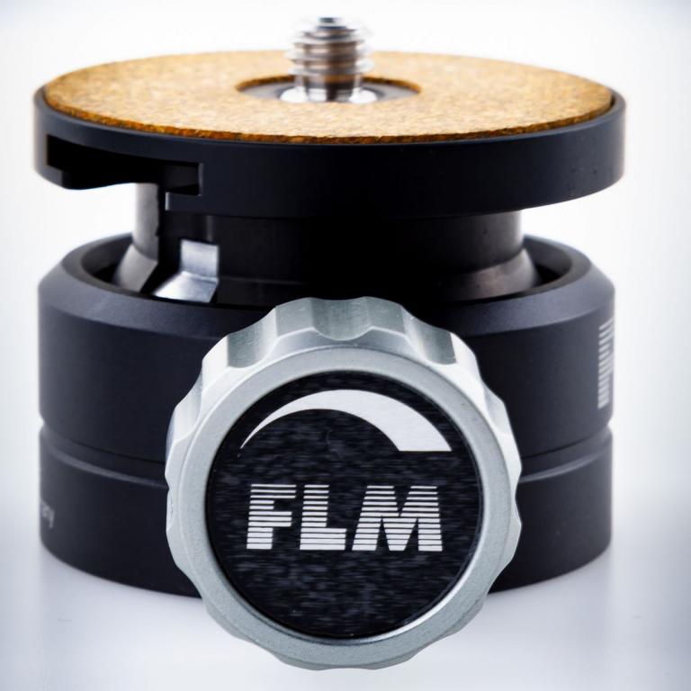 FLM LB-15 Nivellierbasis mit einem Nivellierbereich von bis zu 15°.