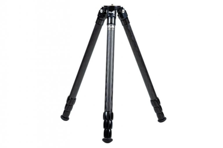 FLM CP-34 L4 II Carbon-Aluminium-Stativ mit drei Beinen.