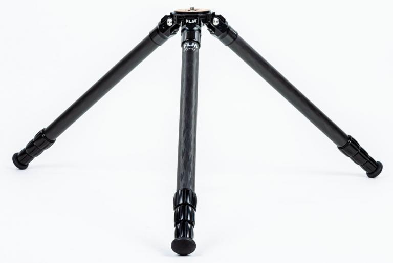 FLM CP-34 L4 II Carbon-Aluminium-Stativ mit drei Beinen.